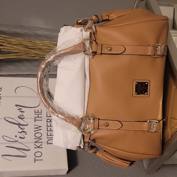 Dooney and Bourke Leather Satchel In the Color (BARK) COMES W/DUST BAG WORN3xs - Picture 3 of 6